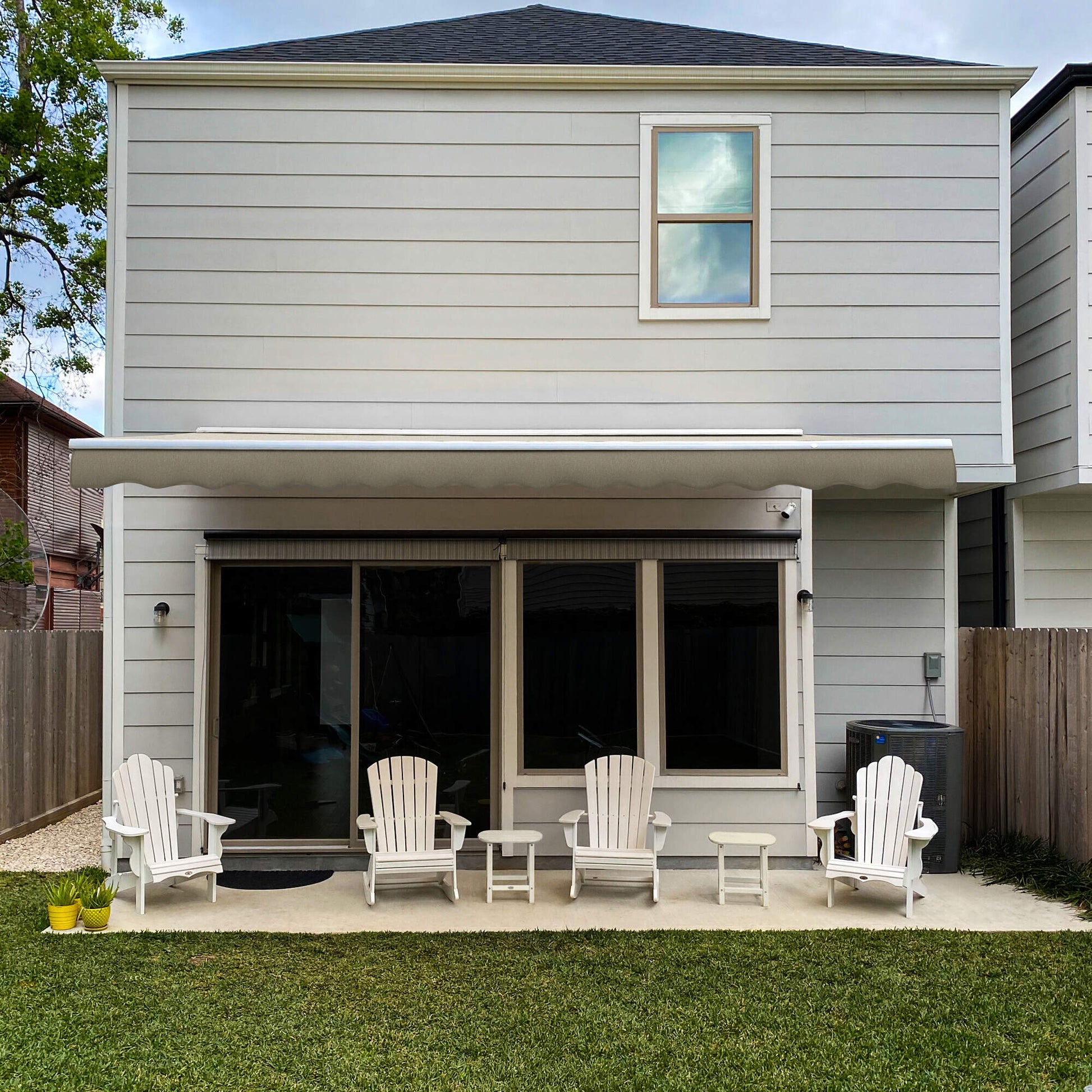 Destin® Manual Awning - Awntech Corporation