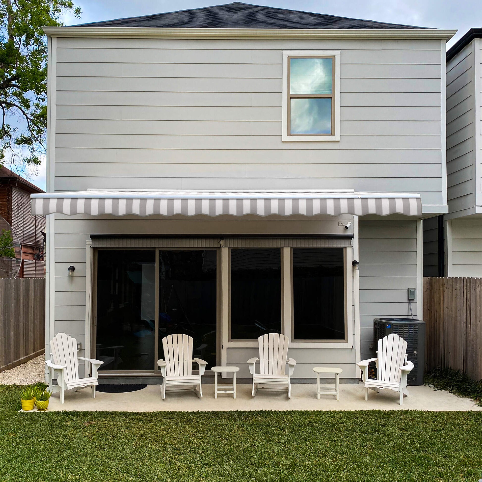 Destin® Right Motor® Awning - Awntech Corporation