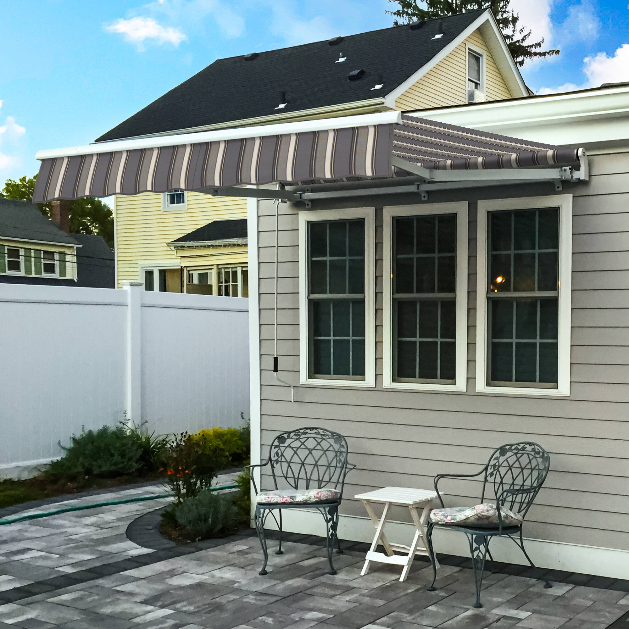 Maui® Right Motor Awning - Awntech Corporation