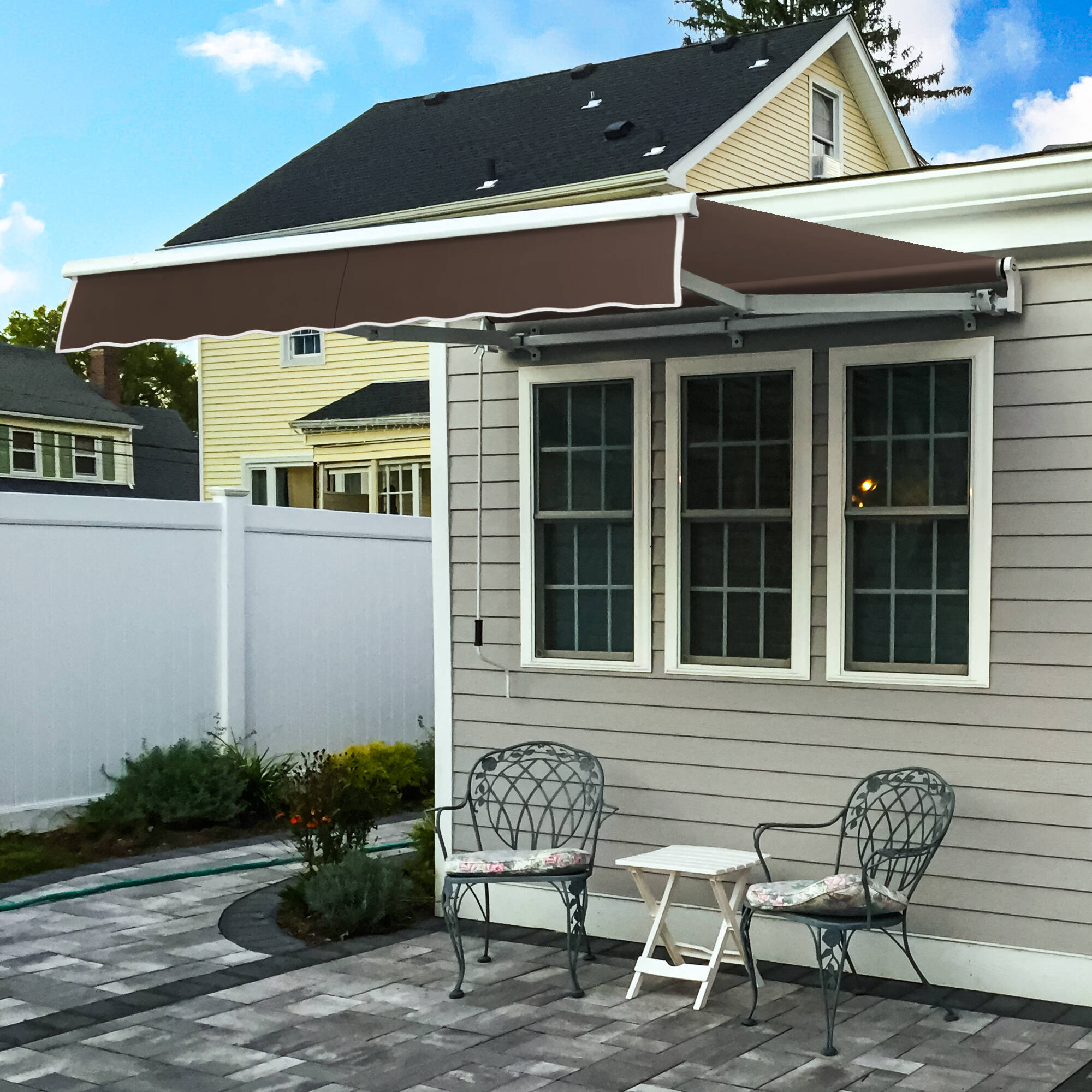 Maui® Manual Awning - Awntech Corporation