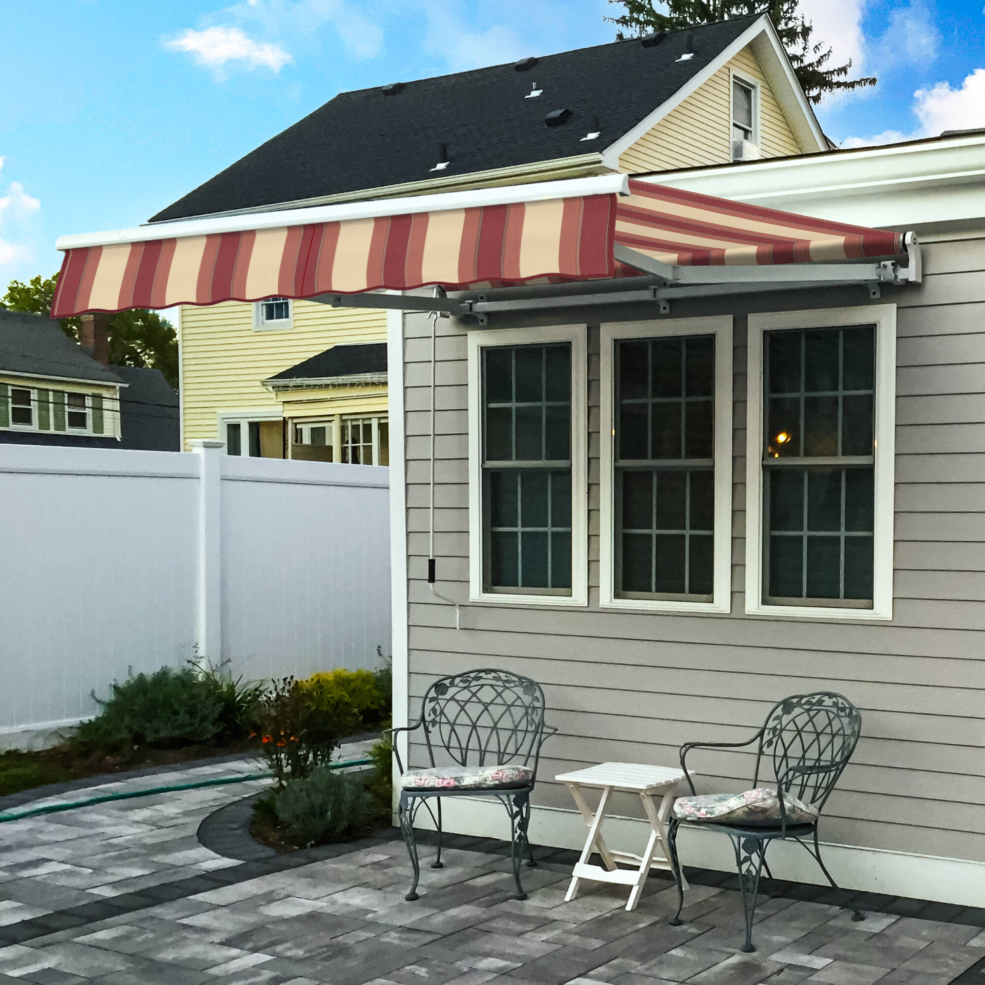 Maui® Manual Awning - Awntech Corporation