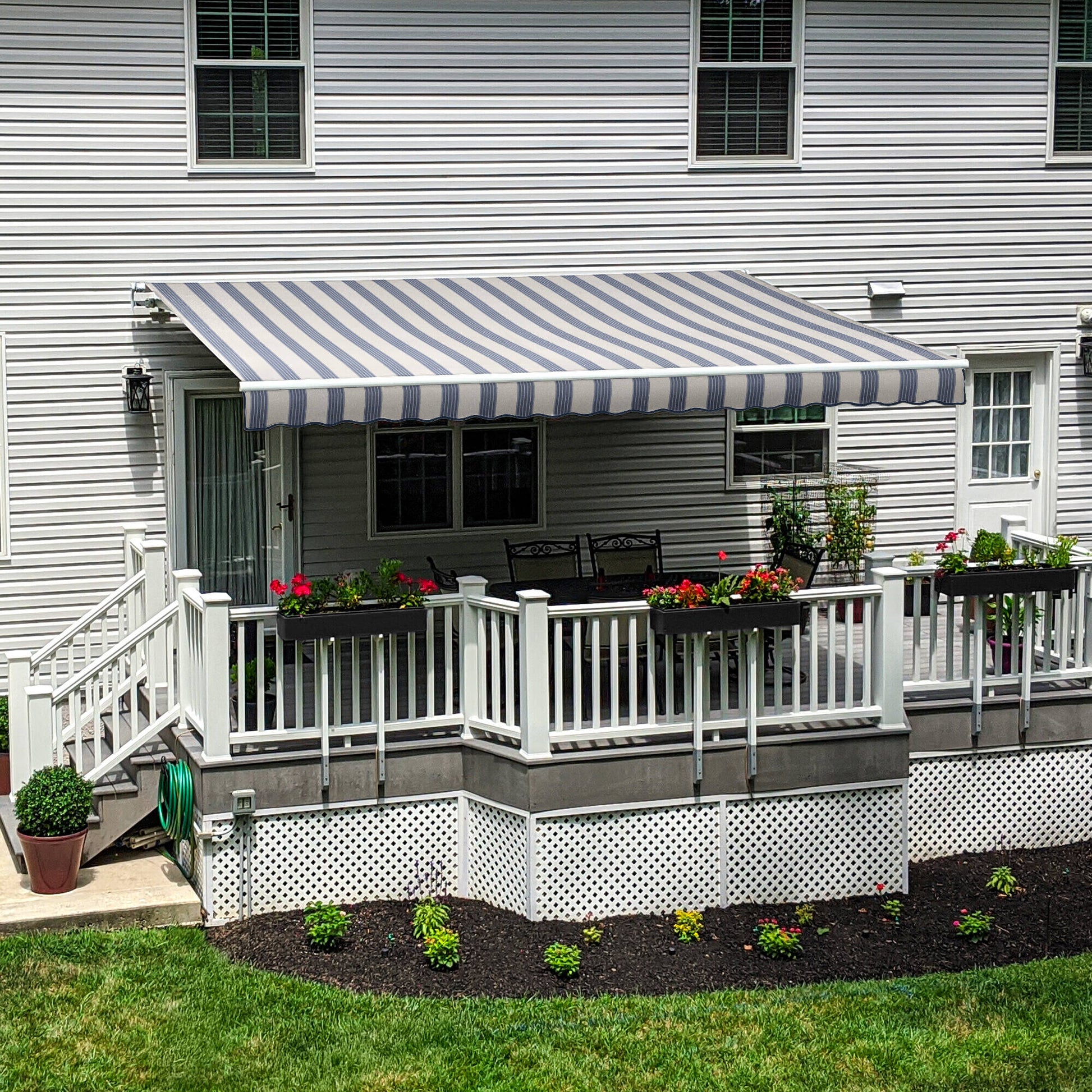 Maui® Manual Awning - Awntech Corporation