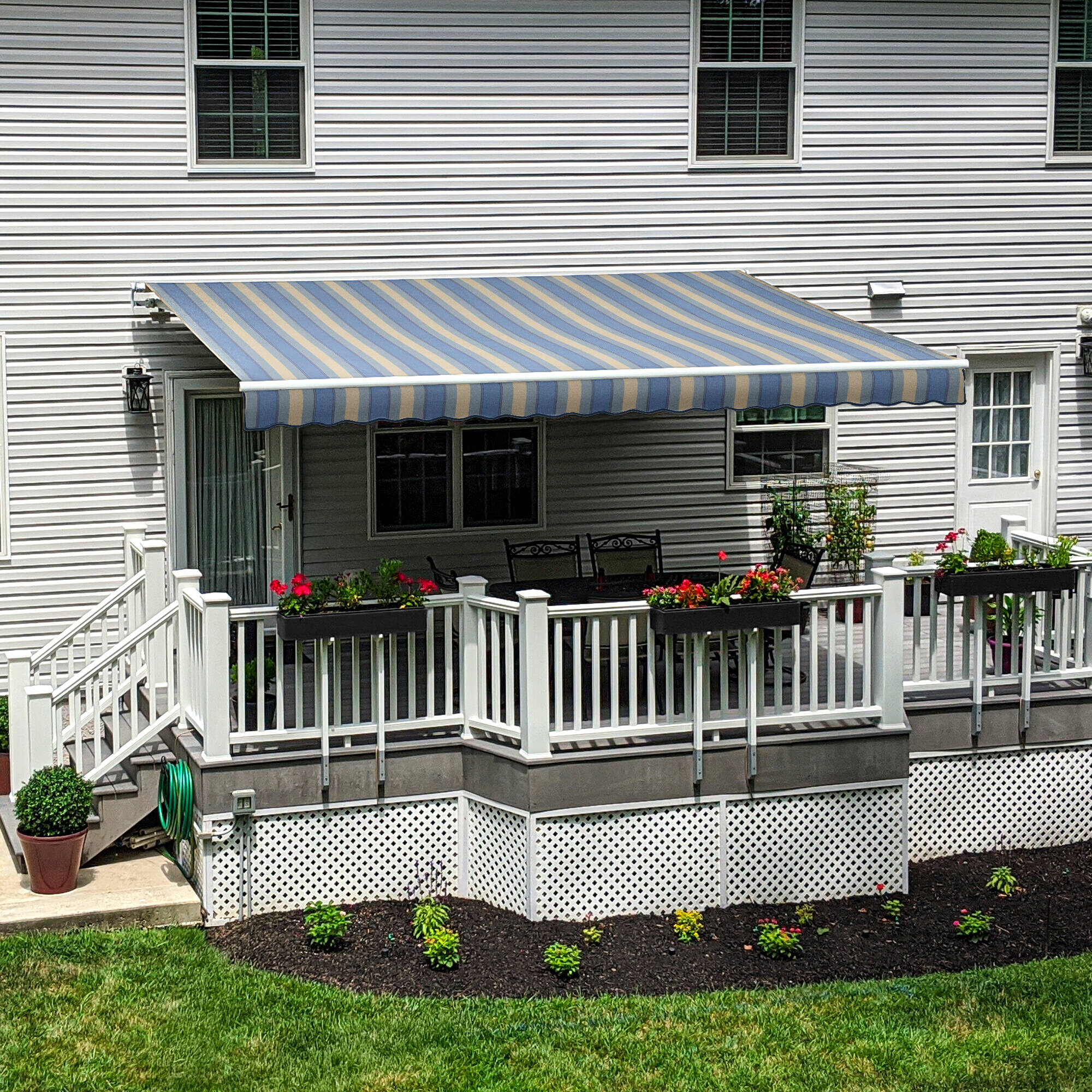 Maui® Manual Awning - Awntech Corporation