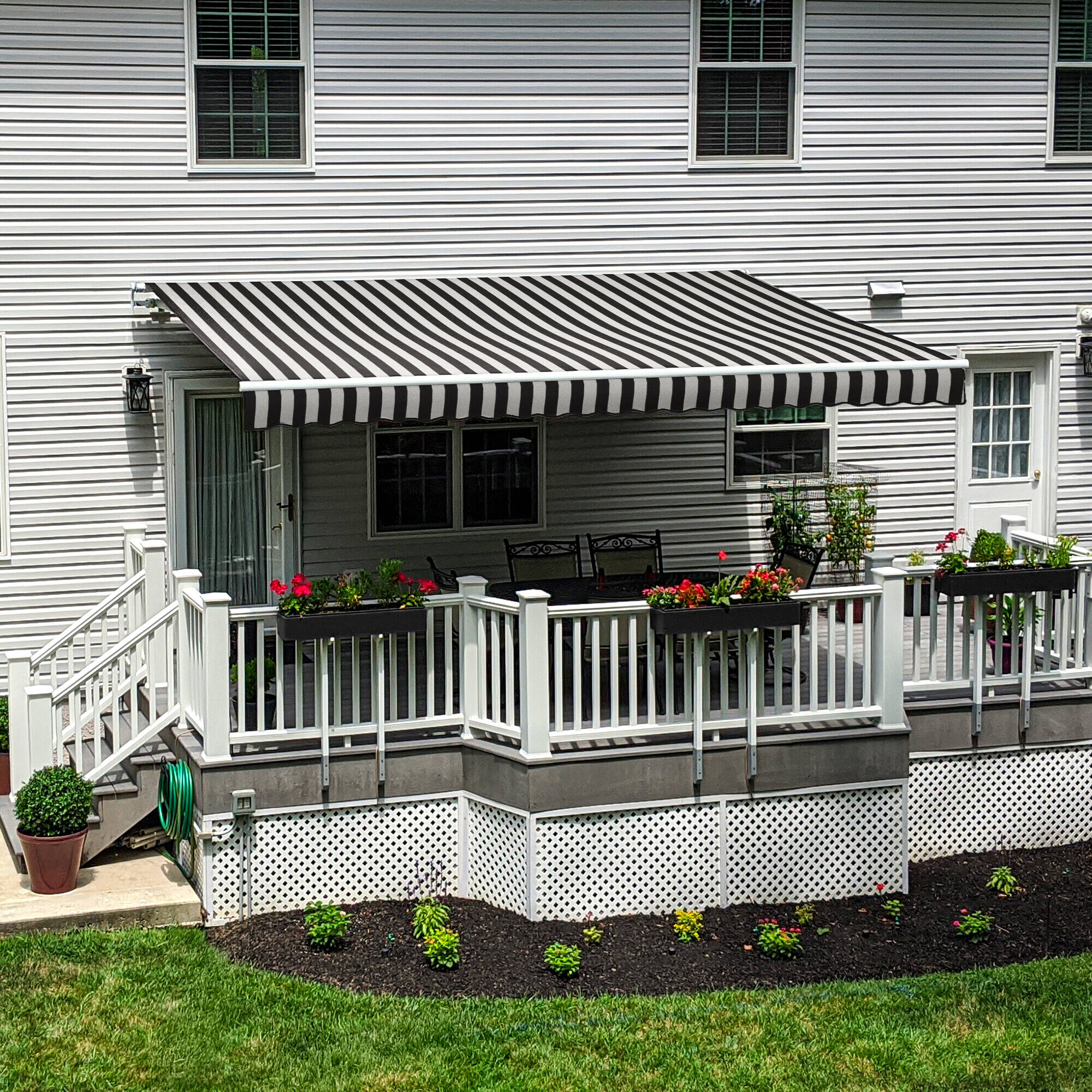 Maui® Manual Awning - Awntech Corporation